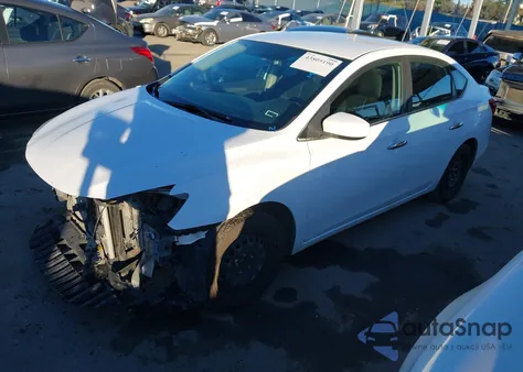 2018 Nissan Sentra S z USA, uszkodzony, nr VIN 3N1AB7AP4JY327661